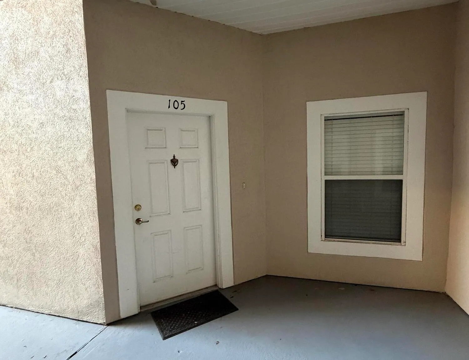 2 bed, 2.0 bath, 907 sqft, $1,200 — Photo 3
