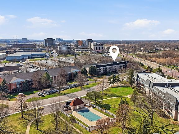2nd image of 5001 Carriageway Dr APT 116