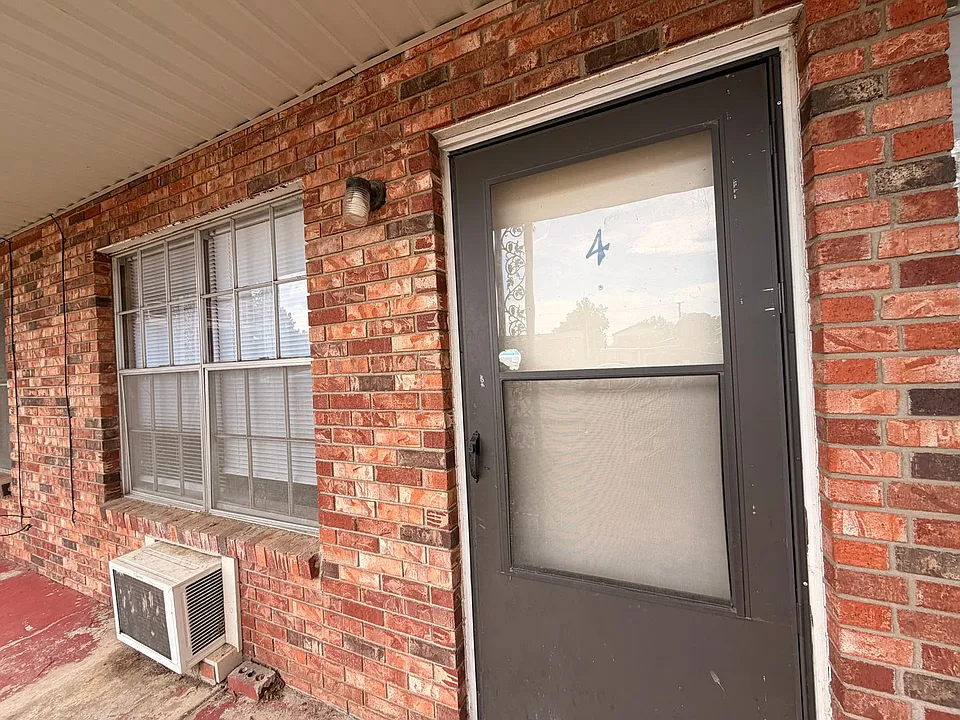 514 W K St #1-12