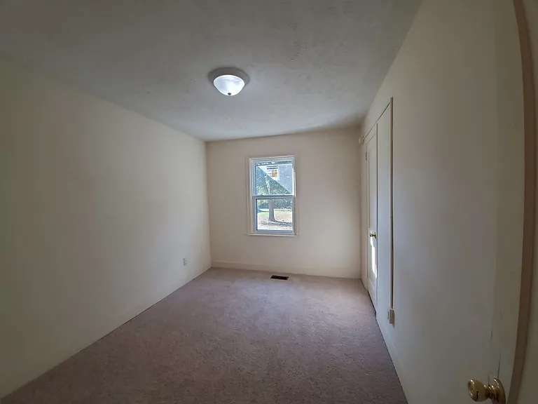 905 N Fulton St — Photo 5