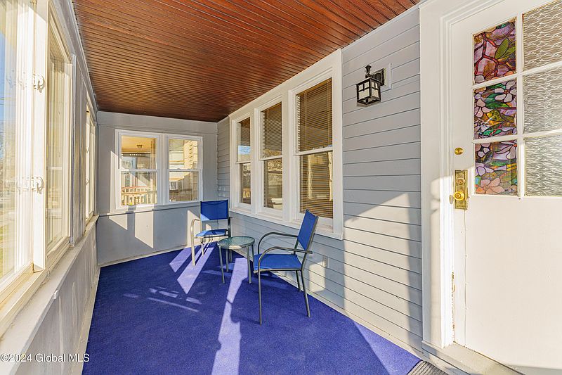 3rd image of 29 Beverly Avenue