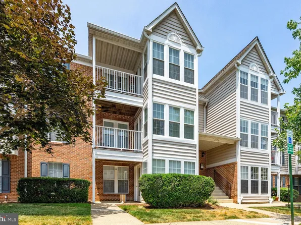 3570 Sherbrooke Cir APT 302, Woodbridge, VA 22192