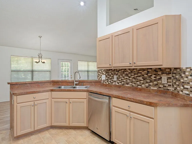 9750 Parker Lake Cir — Photo 14