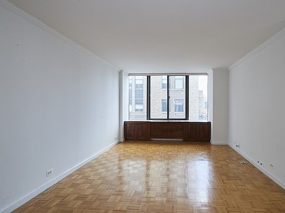 3rd image of 445 5th Ave #29G