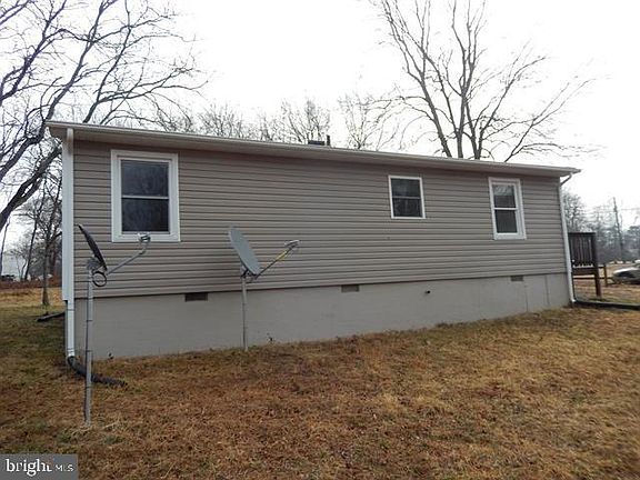 3rd image of 114 Marshall Rd