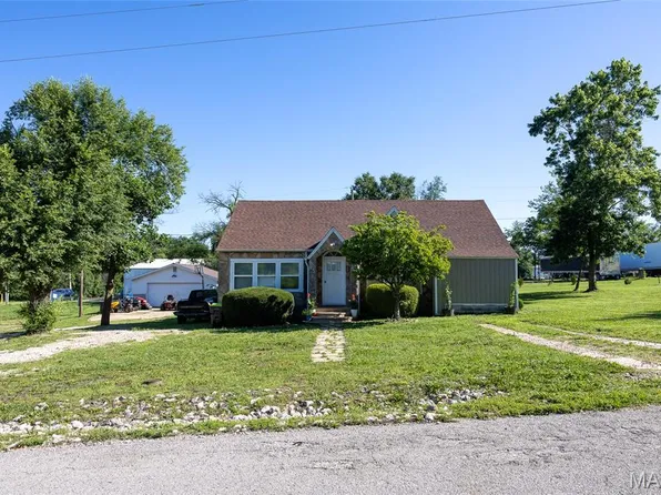 339 1st St #1, Summersville, MO 65571