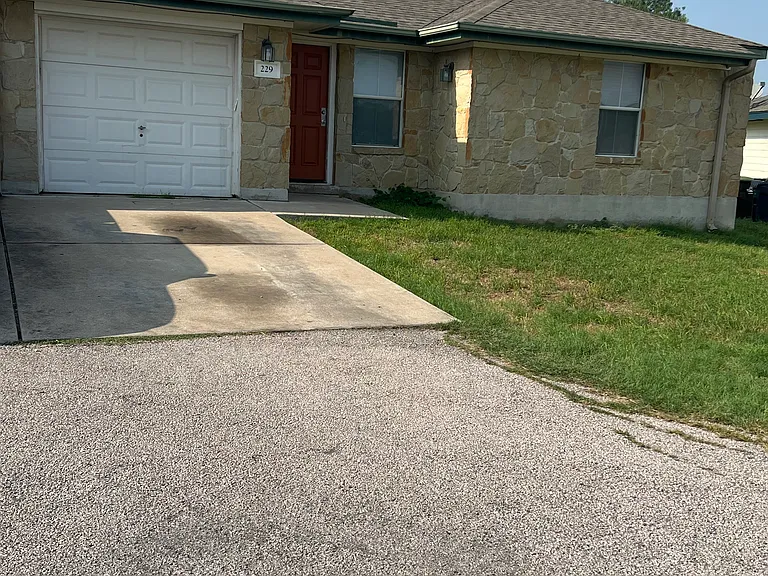 229 Marvin Cv — Photo 1