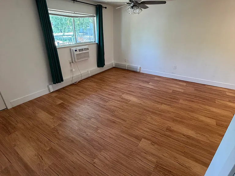 5700 W 28th Ave #11 — Photo 8