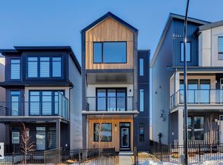 459 33rd St NW, Edmonton, AB T5Y2C9