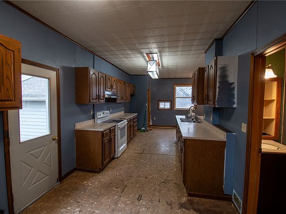 23rd image of this home