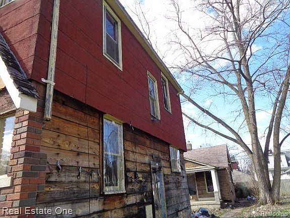 4th image of 14065 Manning St