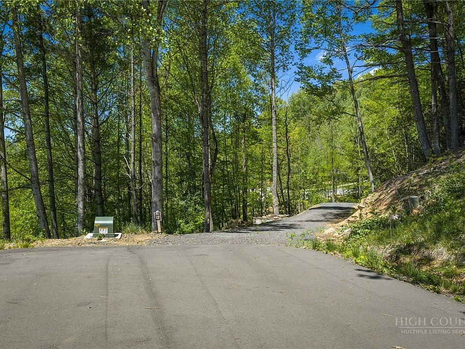 1st image of 158 Spring Rock Trail