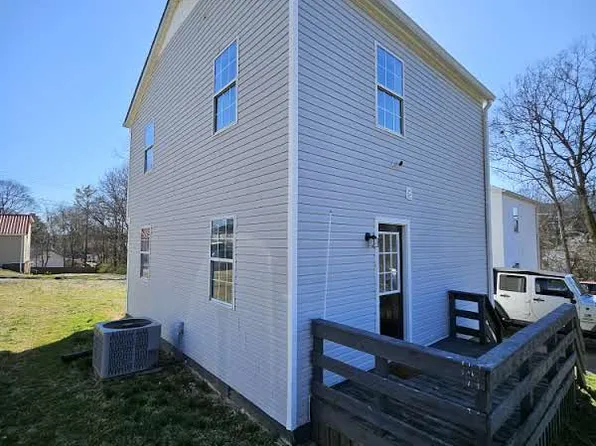 406 W 14th St, Columbia, TN 38401