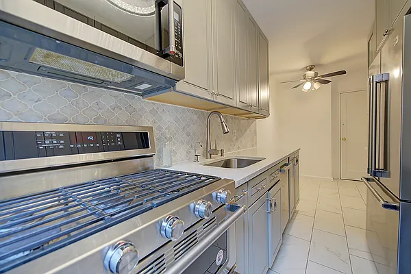 Sold by Benjamin Realty Since 1980 | media 16