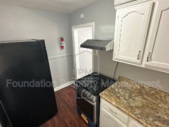 5th image of 3030 Gulf Ave