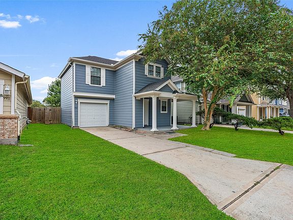 3rd image of 9915 Victoria Grove Ln