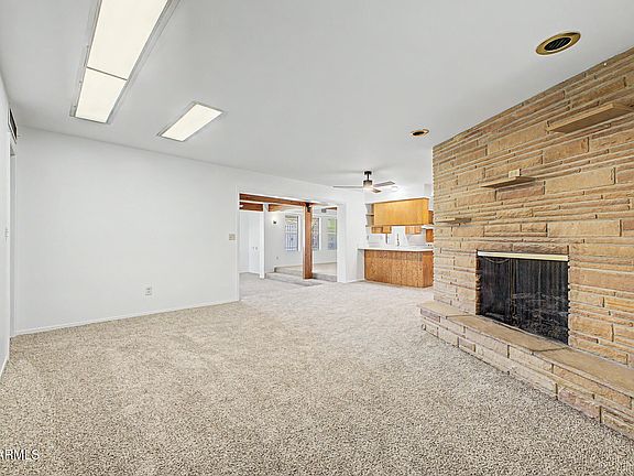 3rd image of 343 E BROADMOR Drive