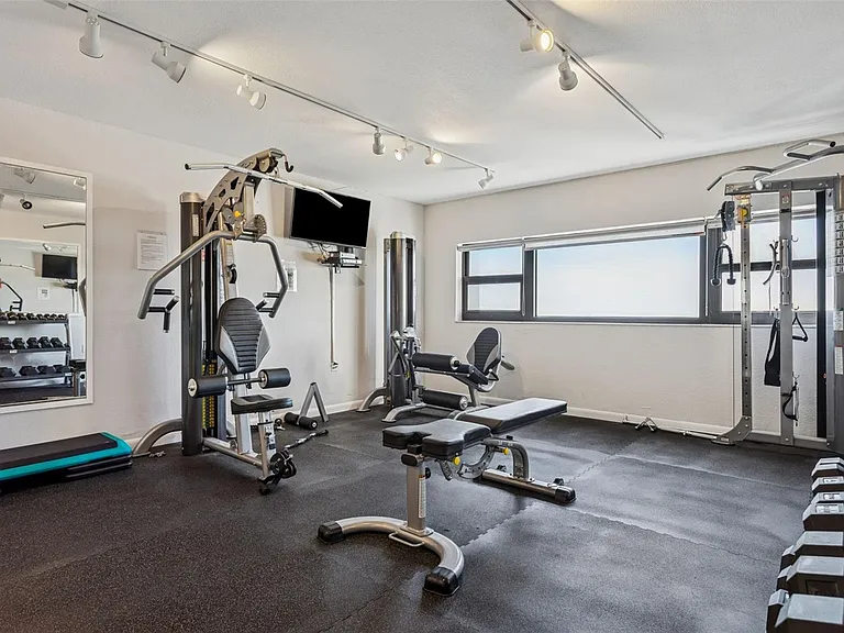 4141 Bayshore Blvd #12.1 — Photo 34