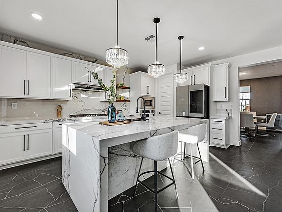 4th image of 259 Eagle Nest Dr