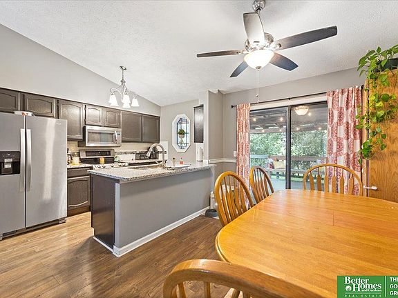 5th image of 5618 N 107th St