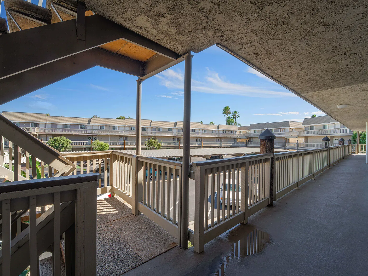 2 bed, 1.5 bath, 933 sqft, $3,000 — Photo 4