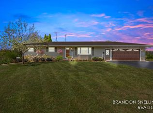 411 Hayes Rd NE, Comstock Park, MI 49321