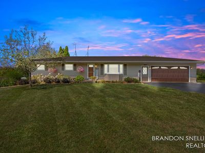 411 Hayes Rd NE, Comstock Park, MI, 49321