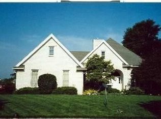 3134 Indian Springs Rd, Maumee, OH 43537