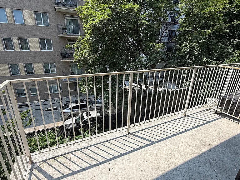 1704 Ocean Ave #3A — Photo 3