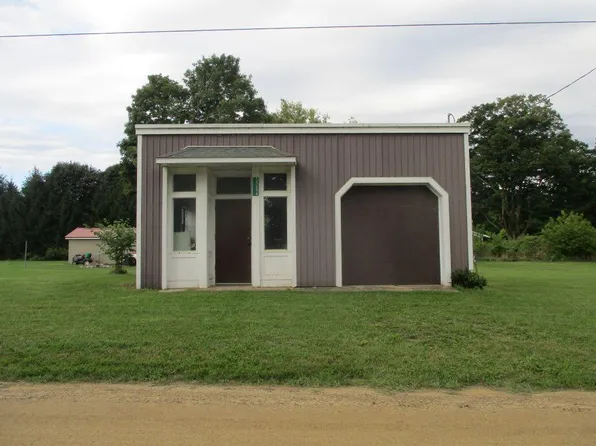 55694 Goff Lake Rd, Marcellus, MI 49067