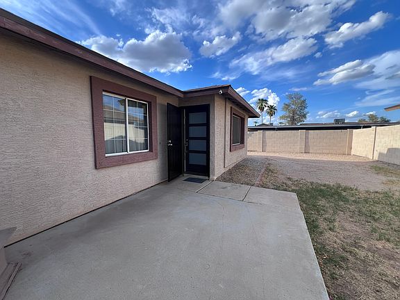 2nd image of 5232 W Mauna Loa Ln