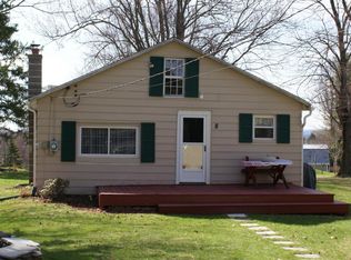 8 Sunnyside Dr, Sweet Valley, PA 18656