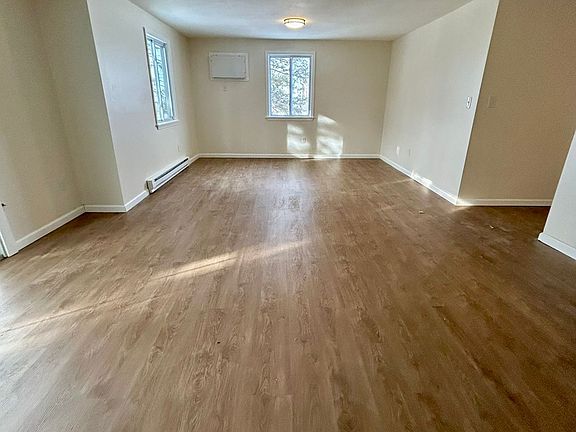 5th image of 635 E Seneca Tpke #633