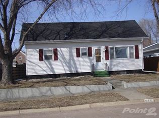 610 E Ash Ave, Mitchell, SD 57301