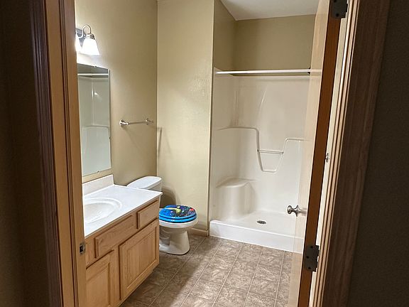 4th image of 1092 Walnut Ave Unit 210