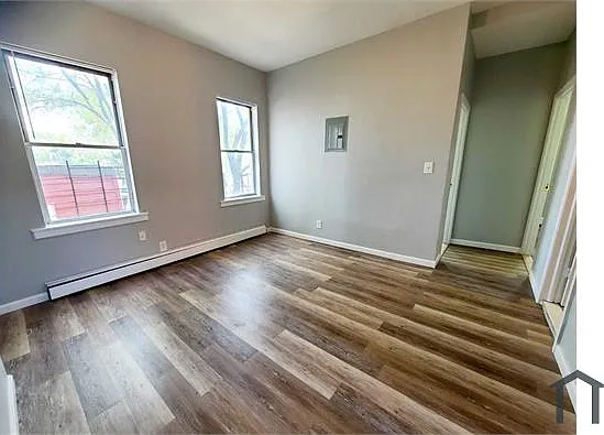 812 E 223rd St #2 — Photo 6