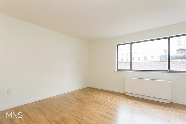 Rented by MNS | media 7