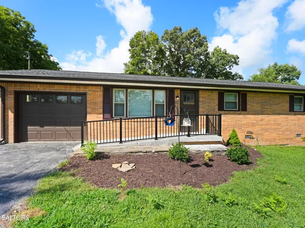 43 Sharon Dr, Crossville, TN 38555