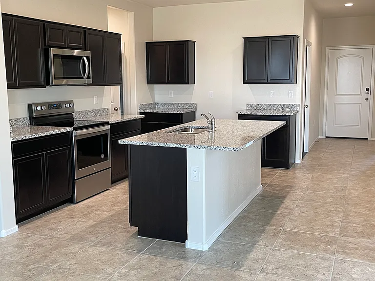 36014 W Madrid Ave — Photo 5