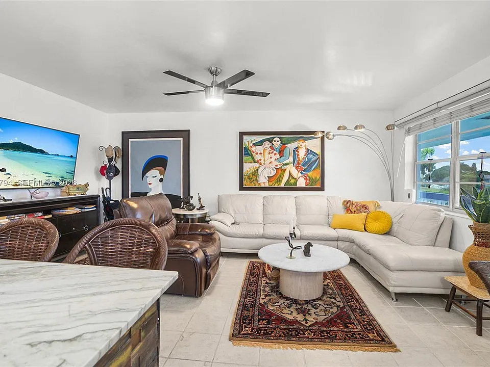 181 Lyndhurst #181-L