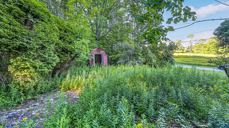 3rd image of 775 Red Kill Road
