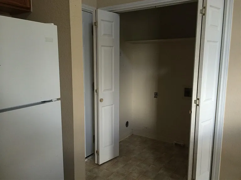 3003C Whisper Oaks Ln #C — Photo 13