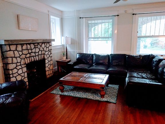 4th image of 1104 Bedford Ave