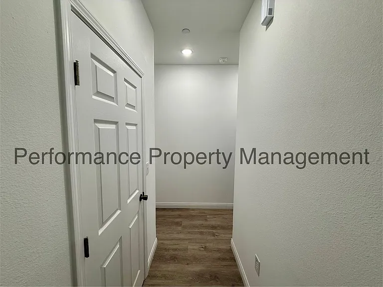 1623 Tejon St — Photo 7