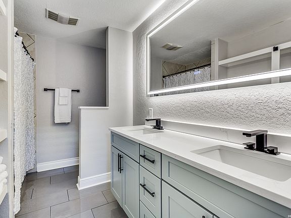 4th image of 6363 Spring Time