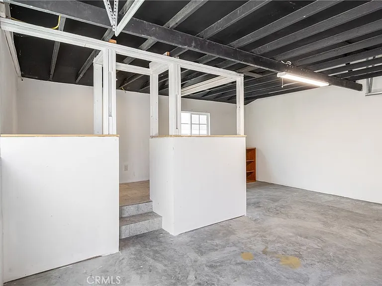 1104 Torrance Blvd — Photo 14
