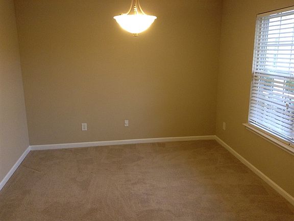 4th image of 10411 Pickerel Ln