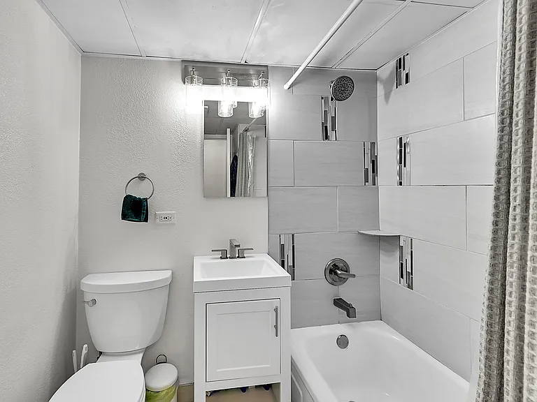 2225 Buchtel Blvd #1011 — Photo 14