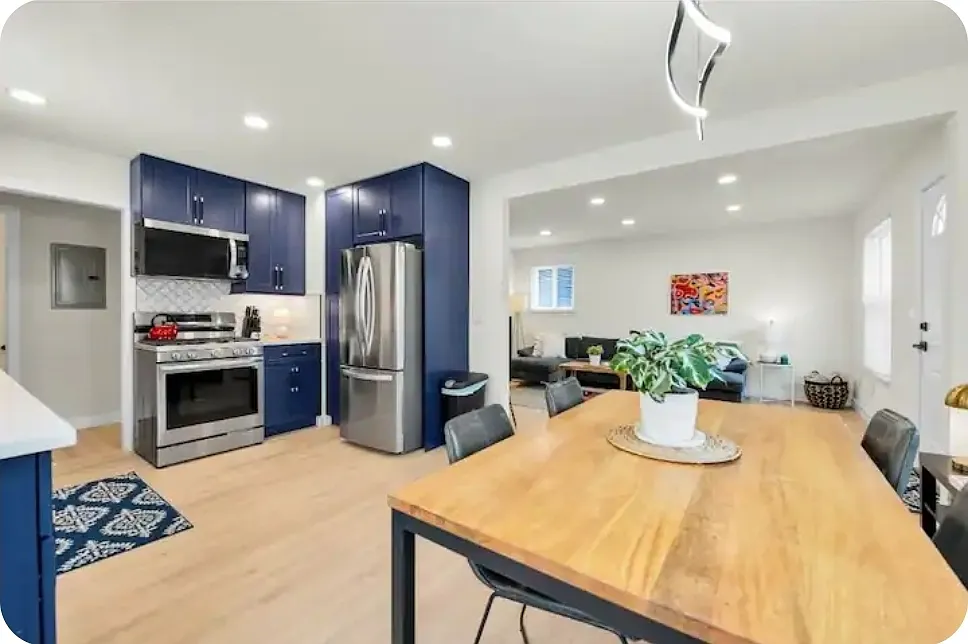4 bed, 1215 sqft, $5,000 — Photo 3