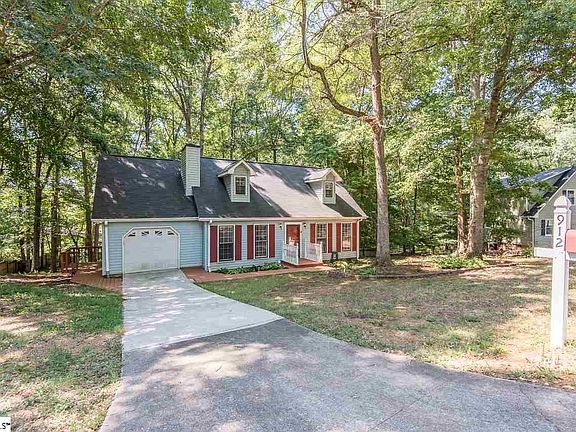 4th image of 912 Brentwood Way